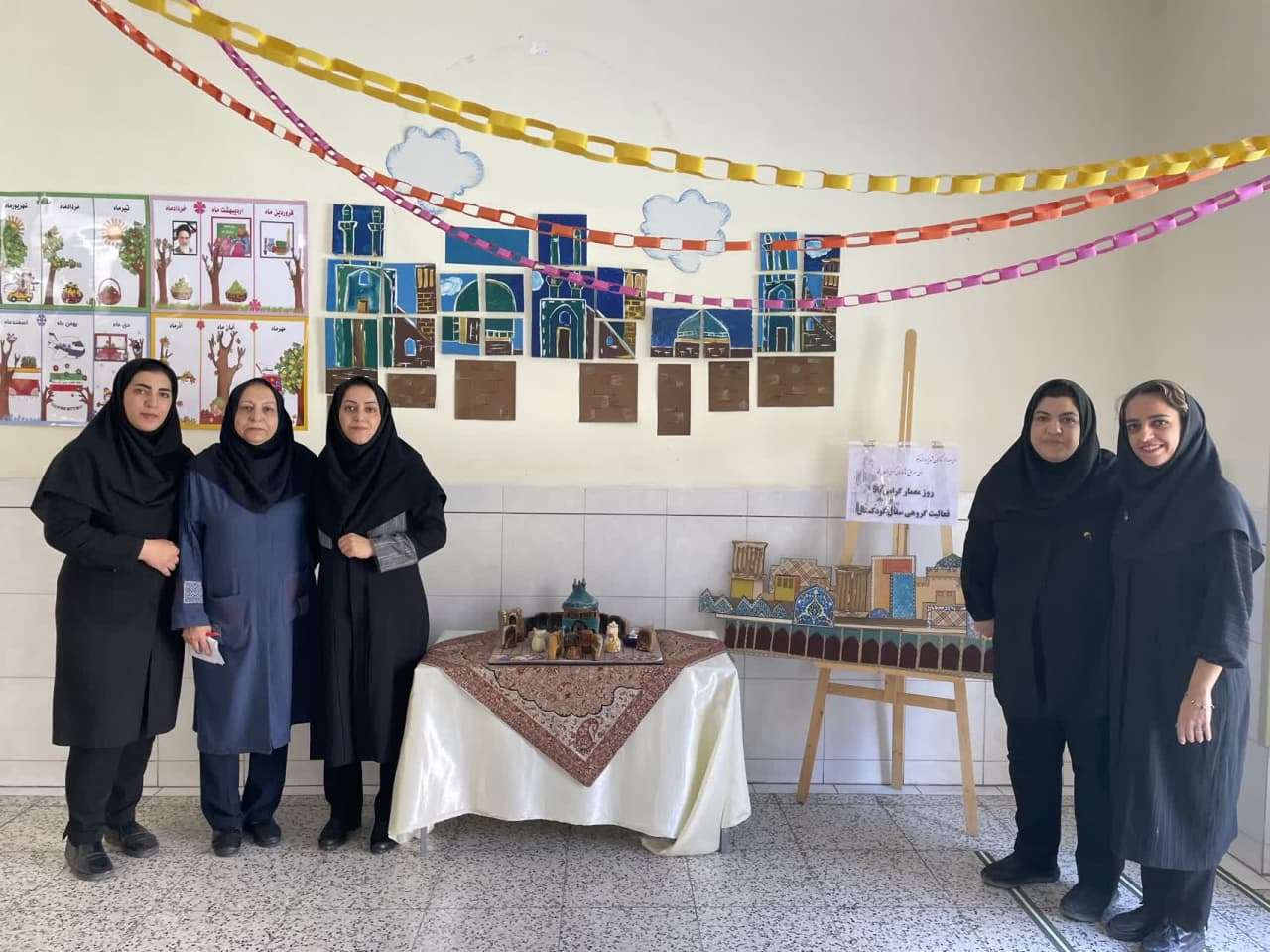 کار گروهی سفال از مکان های تاریخی یزد به مناسبت روز معماری